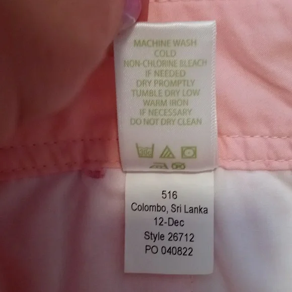 🩷HTF Lilly Pulitzer🩷 - "Pretty Pink" Callahan Short - Picture 9 of 13